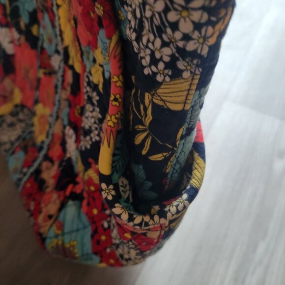 Vera Bradley Large Versailles Quilted Floral Shoulder Bag With Pockets & Vibrant - Picture 5 of 8